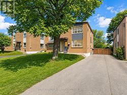 783 BIRCHMOUNT ROAD Toronto, ON M1K 1R7