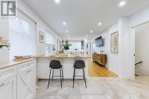 783 Birchmount Road, Toronto, ON - Indoor Photo Showing Kitchen