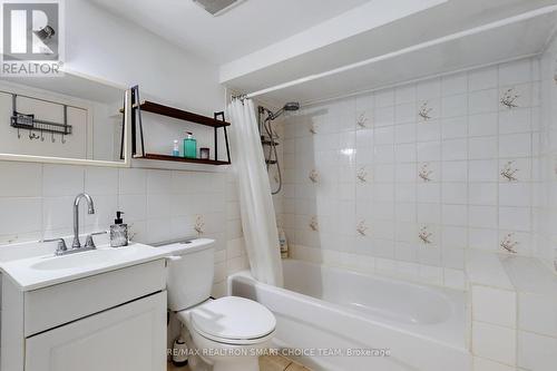783 Birchmount Road, Toronto, ON - Indoor Photo Showing Bathroom