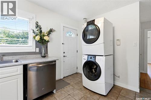 1308 Preston Avenue S, Saskatoon, SK - Indoor Photo Showing Laundry Room