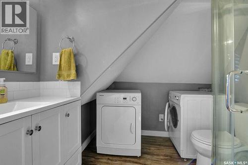 2258 Osler Street, Regina, SK - Indoor Photo Showing Laundry Room