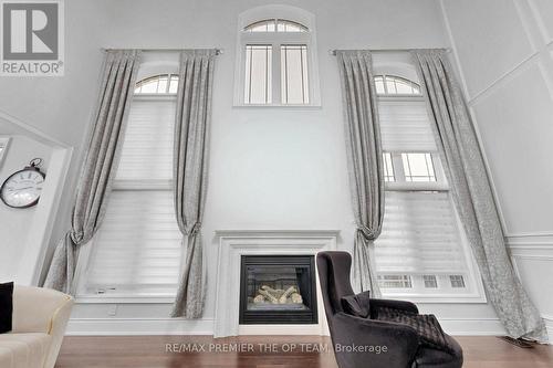 60 Chesney Crescent, Vaughan, ON - Indoor With Fireplace