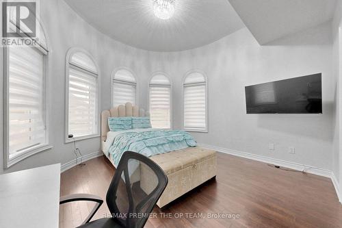 60 Chesney Crescent, Vaughan, ON - Indoor Photo Showing Bedroom