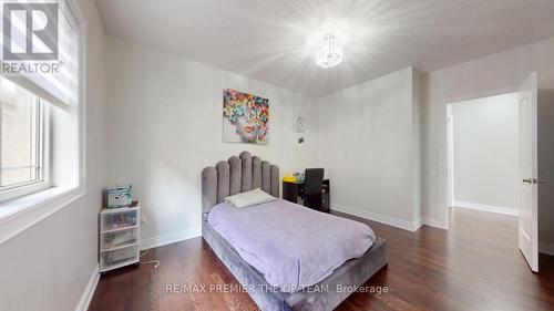 60 Chesney Crescent, Vaughan, ON - Indoor Photo Showing Bedroom