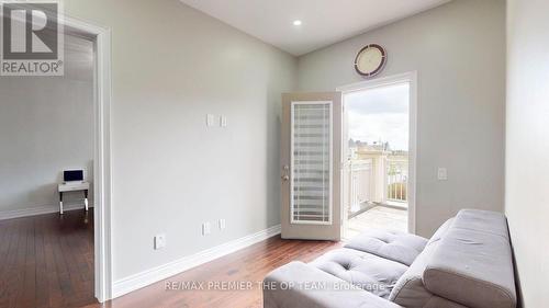 60 Chesney Crescent, Vaughan, ON - Indoor