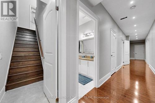 60 Chesney Crescent, Vaughan, ON - Indoor Photo Showing Other Room