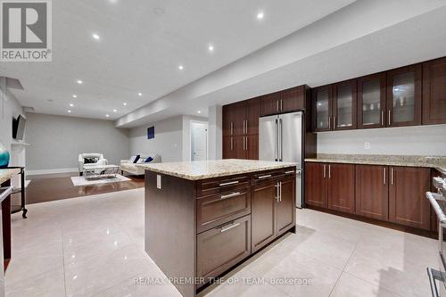 60 Chesney Crescent, Vaughan, ON - Indoor Photo Showing Kitchen