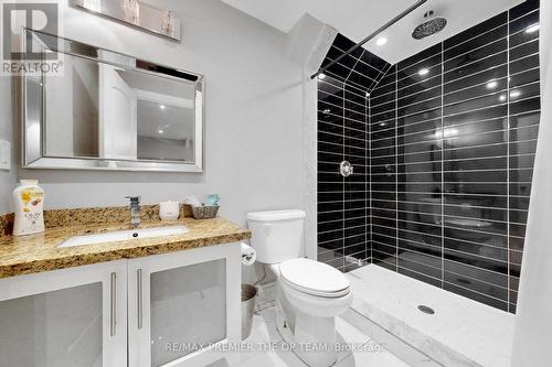 60 Chesney Crescent, Vaughan, ON - Indoor Photo Showing Bathroom