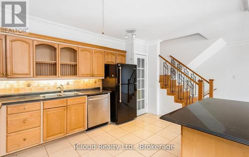 837 - 33 Harbour Square, Toronto, ON - Indoor Photo Showing Kitchen With Double Sink