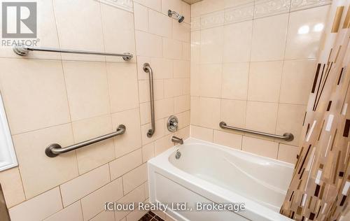 837 - 33 Harbour Square, Toronto, ON - Indoor Photo Showing Bathroom