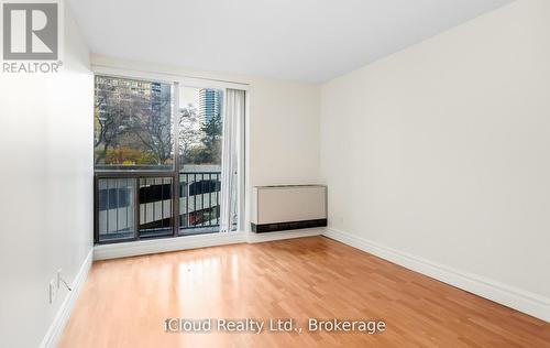 837 - 33 Harbour Square, Toronto, ON - Indoor Photo Showing Other Room