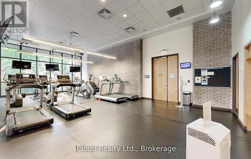 837 - 33 Harbour Square, Toronto, ON - Indoor Photo Showing Gym Room