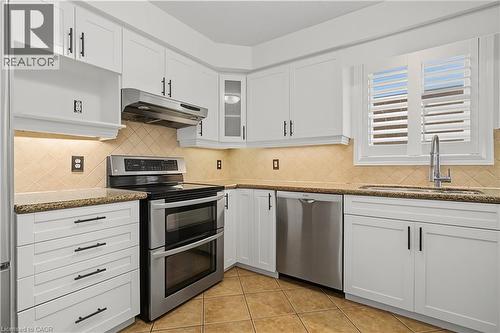 36 Foxmeadow Road, Cambridge, ON - Indoor Photo Showing Kitchen