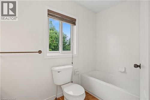 36 Foxmeadow Road, Cambridge, ON - Indoor Photo Showing Bathroom