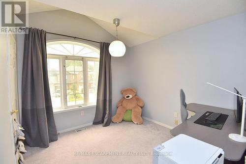 22 Moore Crescent, Hamilton, ON - Indoor