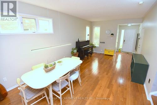 22 Moore Crescent, Hamilton, ON - Indoor Photo Showing Dining Room