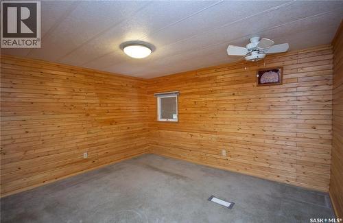 12 Highland Avenue, Jackfish Lake, SK - Indoor Photo Showing Other Room