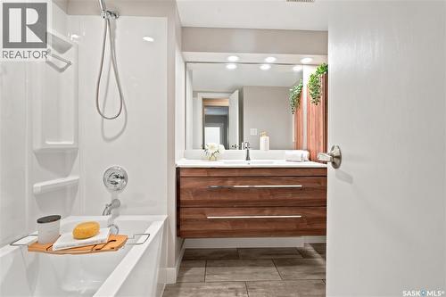 105 410 Main Street, Saskatoon, SK - Indoor Photo Showing Bathroom