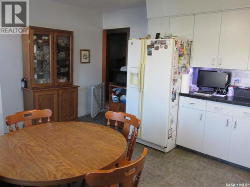 1103 3Rd Street W, Nipawin, SK - Indoor Photo Showing Dining Room