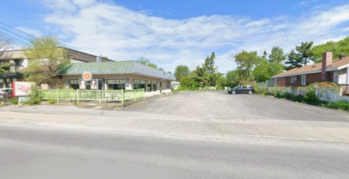 Front of Structure - 5070Z Mtée St-Hubert, Longueuil (Saint-Hubert), QC 