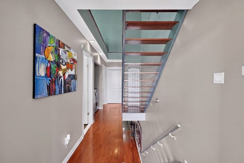 Hall d'entrée/Vestibule - 1 71E Avenue, Laval (Chomedey), QC - Indoor Photo Showing Other Room