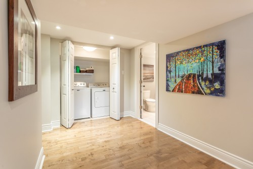 Sous-sol - 108 Av. Angell, Beaconsfield, QC - Indoor Photo Showing Laundry Room