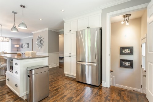 Cuisine - 108 Av. Angell, Beaconsfield, QC - Indoor Photo Showing Kitchen