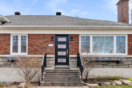 Front of Structure - 237 Av. Vinet, Dorval, QC - Outdoor