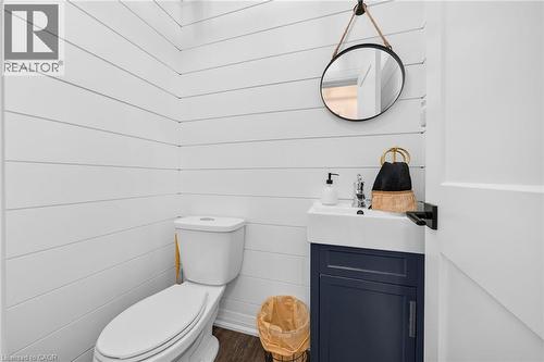 967 4Th Line, Caledonia, ON - Indoor Photo Showing Bathroom