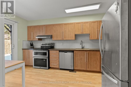 48 Sample Road, Ottawa, ON - Indoor Photo Showing Kitchen