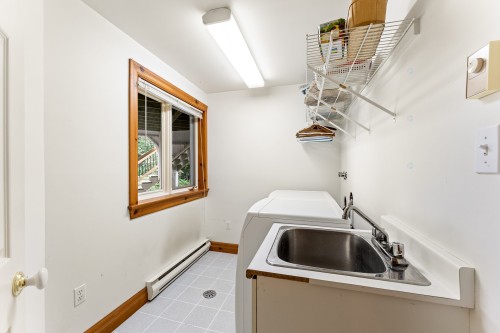 Salle de lavage - 14 Ch. Glassford, Austin, QC - Indoor