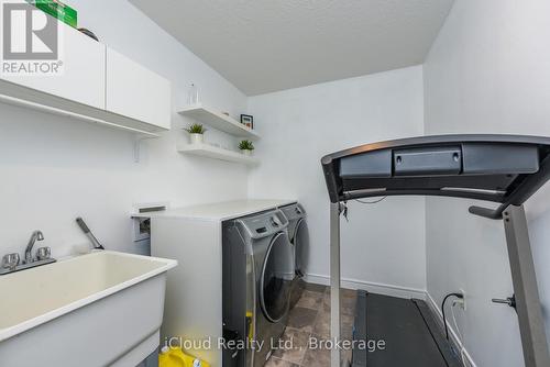 132 Drone Crescent, Guelph, ON - Indoor Photo Showing Laundry Room