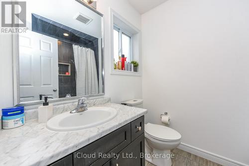 132 Drone Crescent, Guelph, ON - Indoor Photo Showing Bathroom