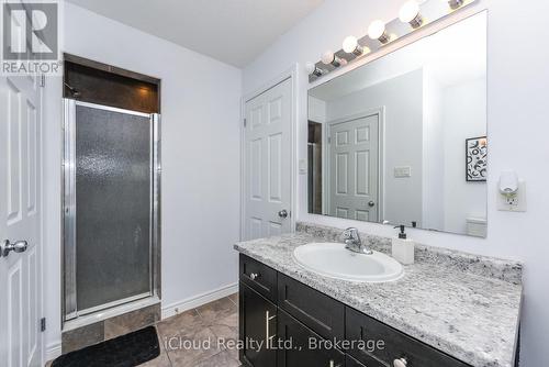 132 Drone Crescent, Guelph, ON - Indoor Photo Showing Bathroom