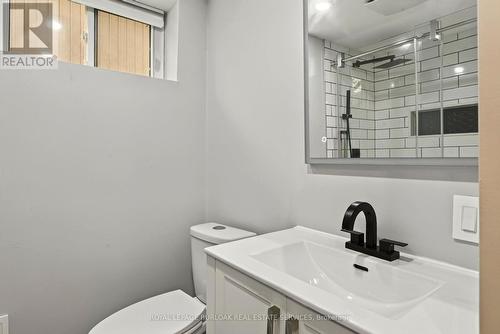 1 Mahony Avenue, Hamilton, ON - Indoor Photo Showing Bathroom