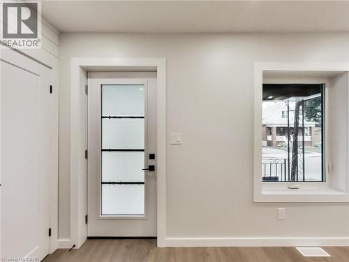 67 Cope Street, Hamilton, ON - Indoor Photo Showing Other Room