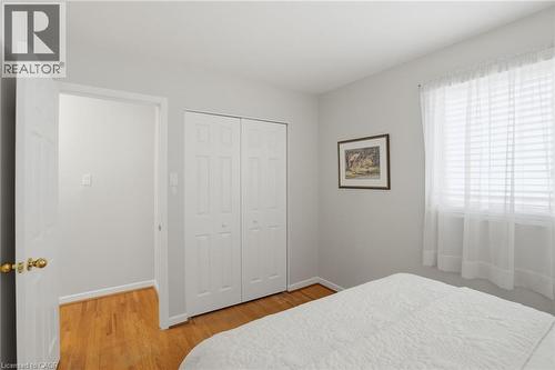 504 Kenmarr Crescent, Burlington, ON - Indoor Photo Showing Bedroom