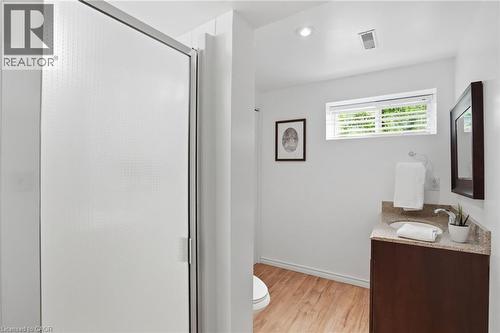 504 Kenmarr Crescent, Burlington, ON - Indoor Photo Showing Bathroom