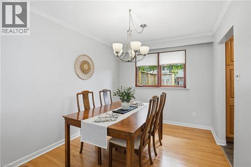 504 Kenmarr Crescent, Burlington, ON - Indoor Photo Showing Dining Room