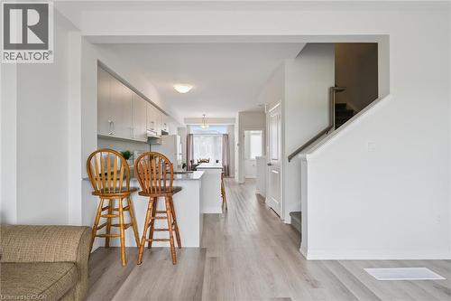 155 Equestrian Way Unit# 88, Cambridge, ON - Indoor Photo Showing Living Room