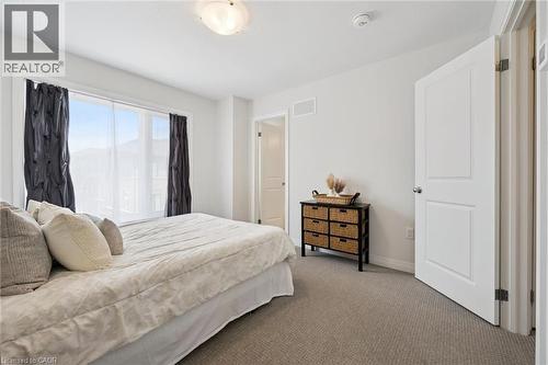 155 Equestrian Way Unit# 88, Cambridge, ON - Indoor Photo Showing Bedroom