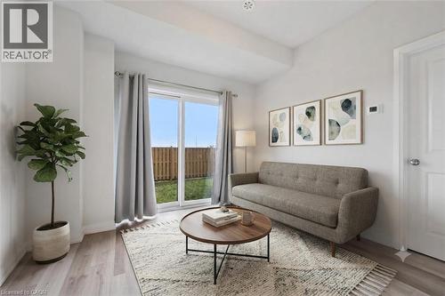 155 Equestrian Way Unit# 88, Cambridge, ON - Indoor Photo Showing Living Room