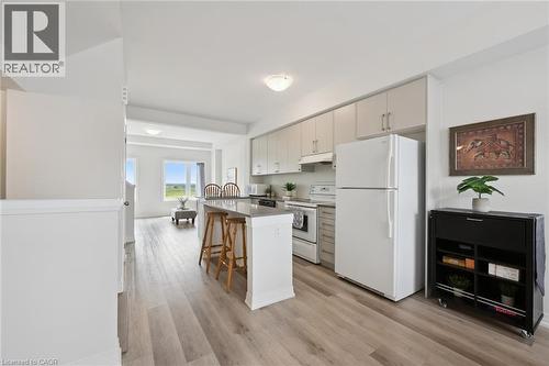 155 Equestrian Way Unit# 88, Cambridge, ON - Indoor Photo Showing Kitchen