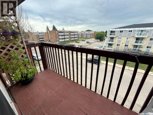 403 522 X Avenue S, Saskatoon, SK - Outdoor