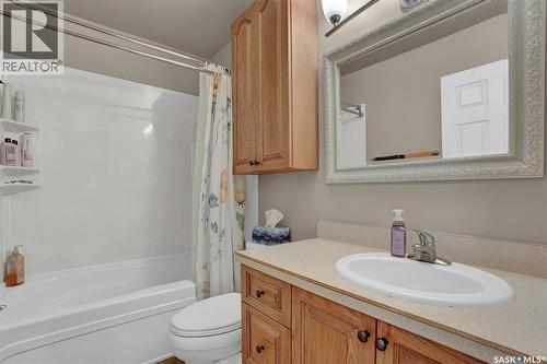 246/242 Westview Drive, Balgonie, SK - Indoor Photo Showing Bathroom