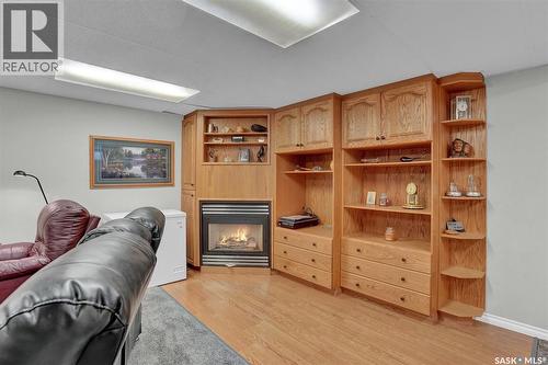 246/242 Westview Drive, Balgonie, SK - Indoor With Fireplace