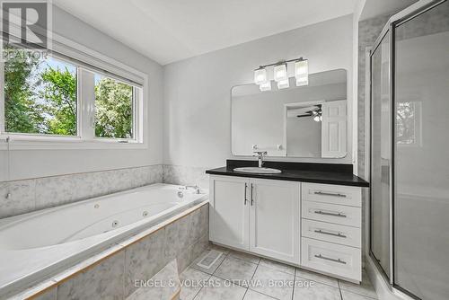 101 Margrave Avenue, Ottawa, ON - Indoor Photo Showing Bathroom