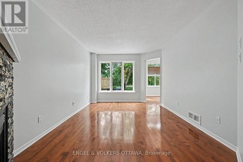 101 Margrave Avenue, Ottawa, ON - Indoor Photo Showing Other Room