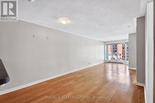 This image has been virtually staged. - 604 - 138 Somerset Street W, Ottawa, ON - Indoor Photo Showing Other Room