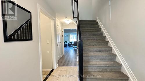 128 Lanceleaf Way, Ottawa, ON - Indoor Photo Showing Other Room